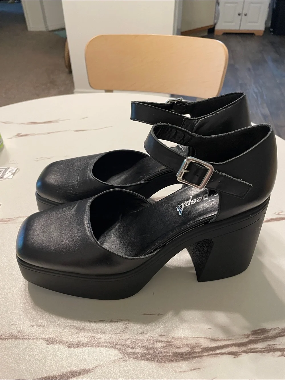 FREE PEOPLE Black Platform Mary Jane Heels with Ankle Strap very soft Leather 10